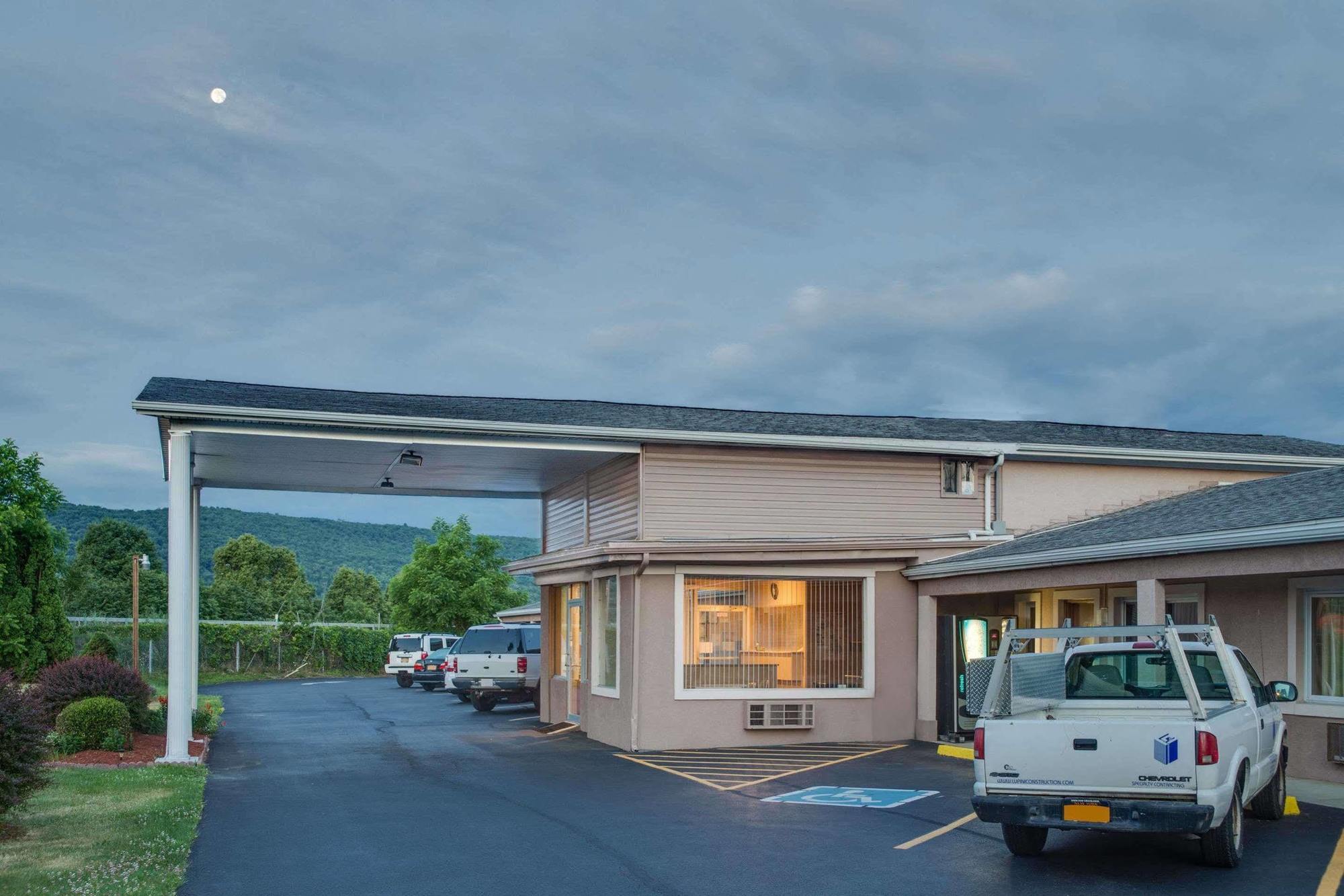 Travel Inn ฮอร์สเฮดส์ ภายนอก รูปภาพ